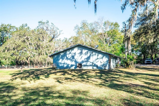 exterior space featuring a yard