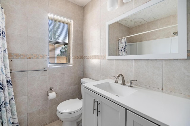 5130 Dr Martin Luther King Jr St S, Saint Petersburg, FL 33705 - bathroom featuring a shower with curtain, toilet, backsplash, tile walls, and vanity