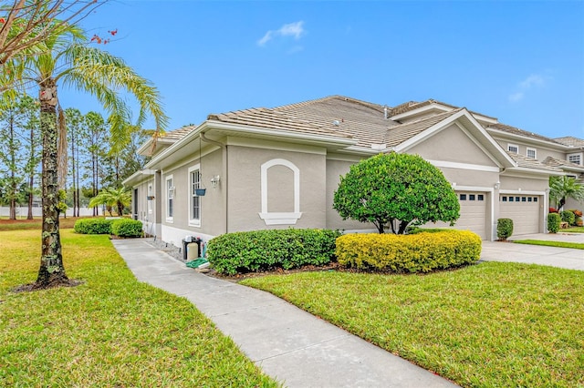 view of front of house with a front lawn