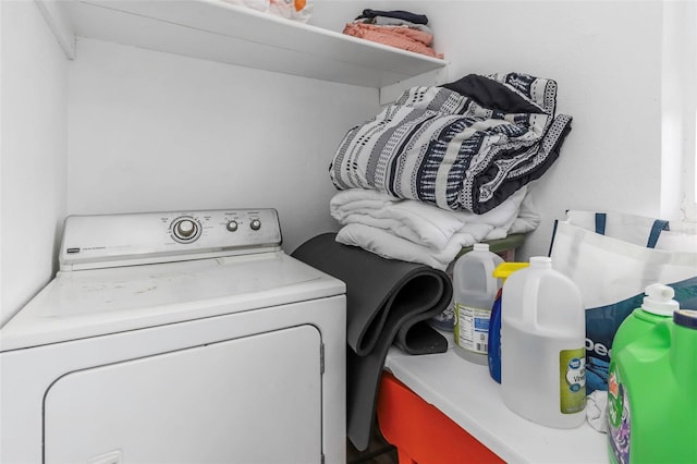 laundry area featuring washer / dryer