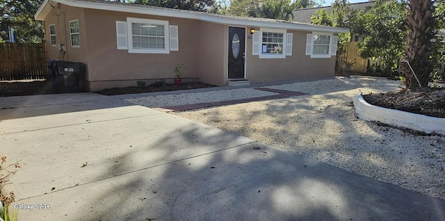 view of front facade with a patio