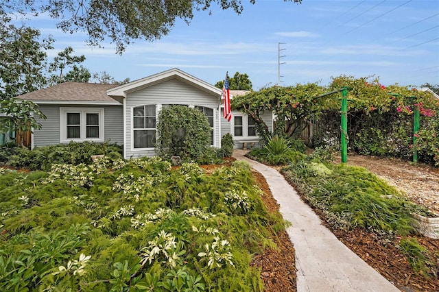 view of front of property