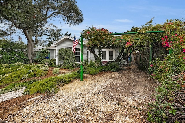 view of front of house