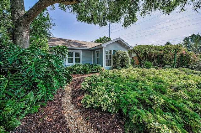 546 Orangewood Dr, Dunedin, FL 34698 - view of front of house