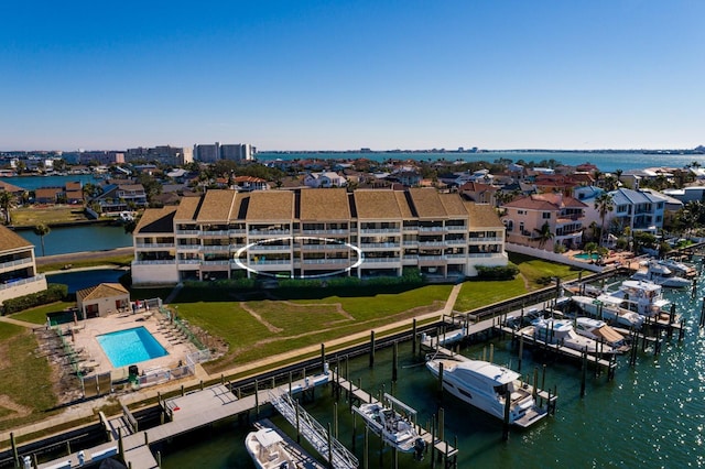 bird's eye view with a water view