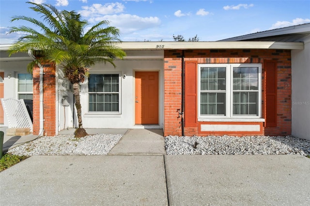 view of entrance to property