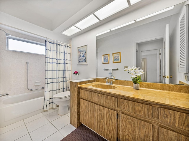 full bathroom featuring tile patterned flooring, vanity, shower / tub combo with curtain, and toilet