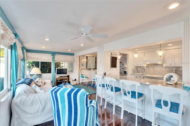 2589 Redwood Cir, Clearwater, FL 33763 - living room with ceiling fan, dark wood finished floors, and recessed lighting