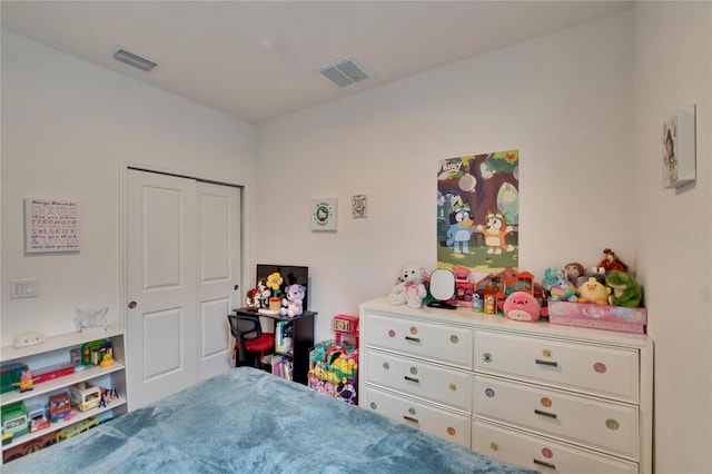 bedroom with a closet