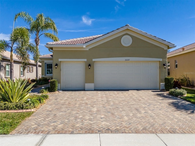 view of front facade with a garage