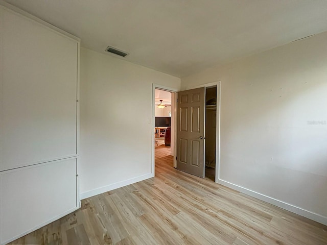 empty room featuring light hardwood / wood-style flooring