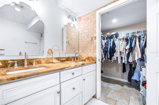 bathroom with vanity