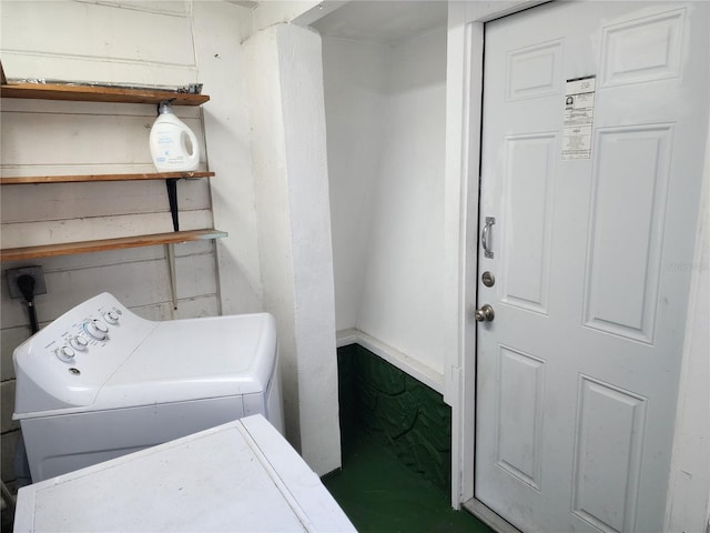 laundry area featuring washer and dryer