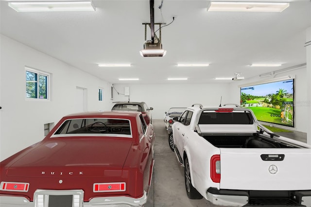 460 87th Ave N, Saint Petersburg, FL 33702 - garage featuring a garage door opener