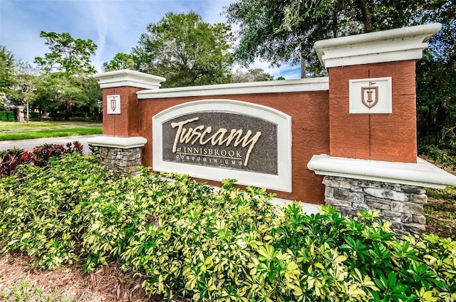 view of community / neighborhood sign