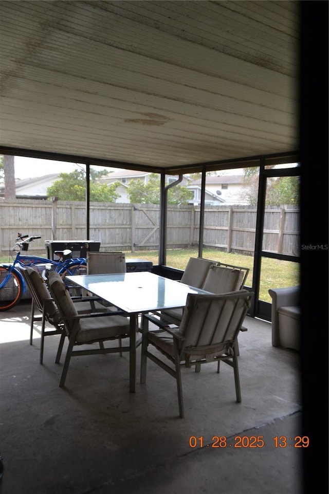 view of sunroom / solarium