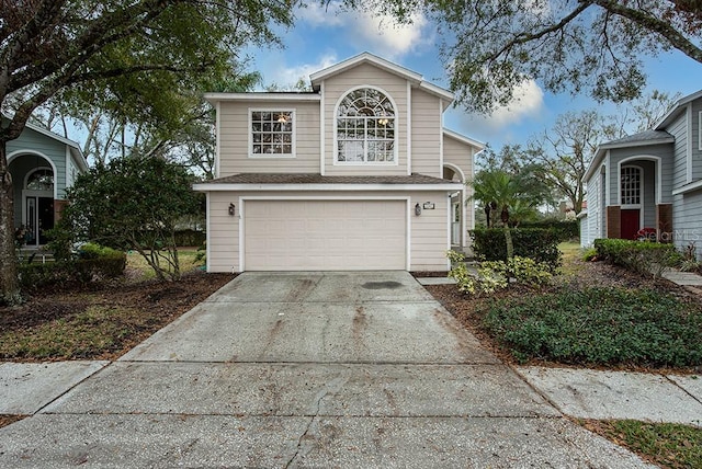 view of front property featuring a garage