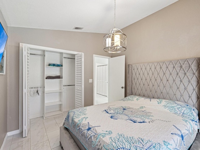 bedroom featuring a closet