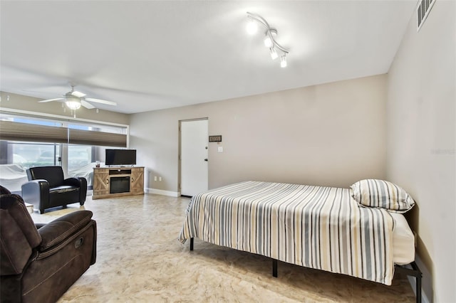 bedroom featuring ceiling fan