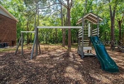 1400 Gandy Blvd N Unit 506, Saint Petersburg, FL 33702 - view of jungle gym