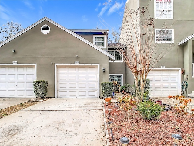 view of front facade with a garage