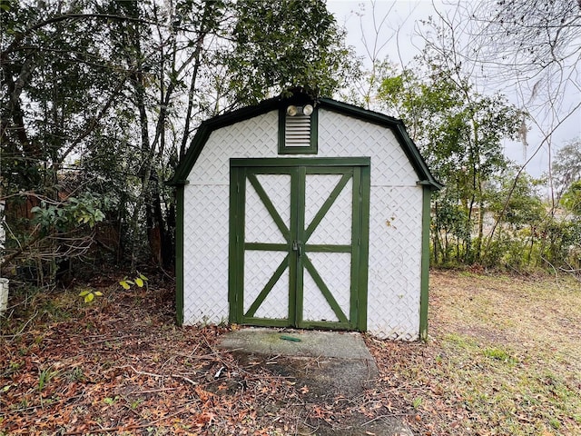 view of outbuilding