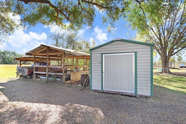 view of outbuilding