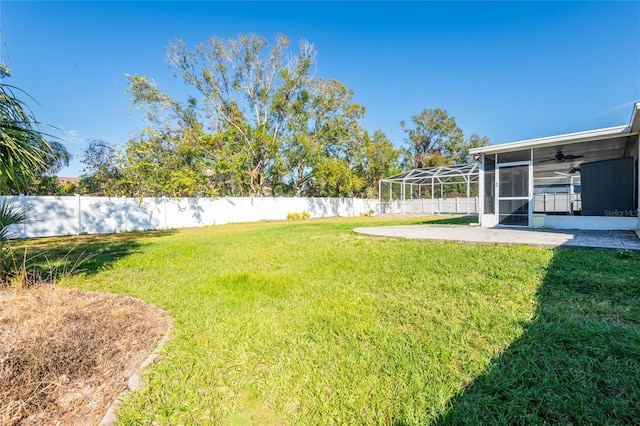 view of yard featuring a patio