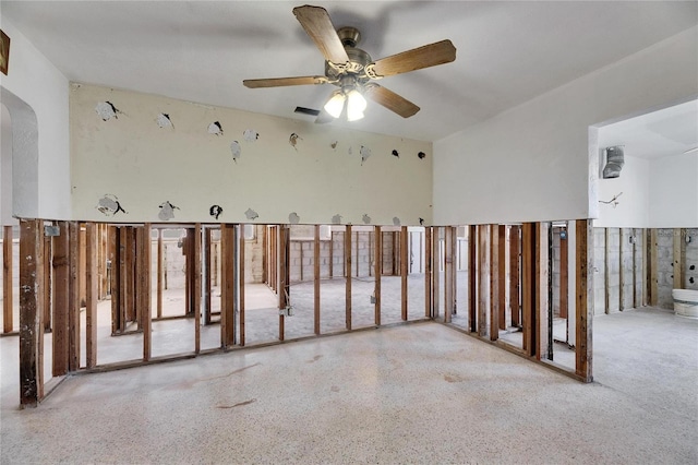 empty room with ceiling fan