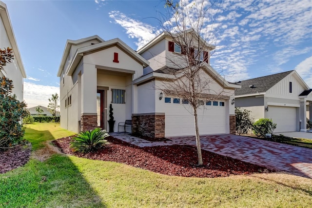 view of front of home featuring a front lawn