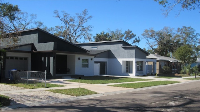 Listing photo 3 for 2234 45th St S, Saint Petersburg FL 33711