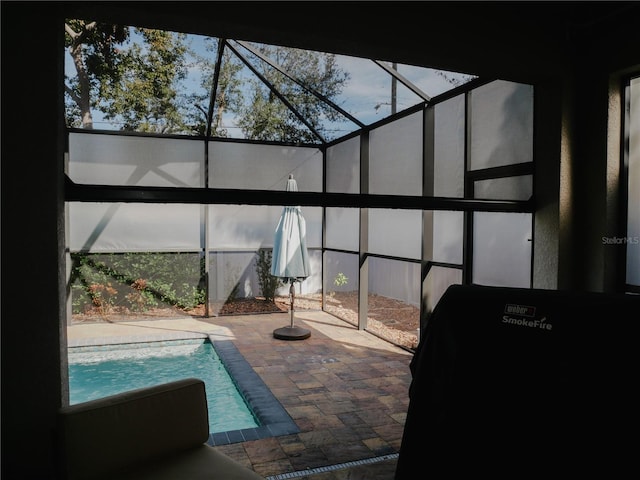 5709 Camila Song Ln, Tampa, FL 33625 - outdoor pool featuring a patio area and a lanai