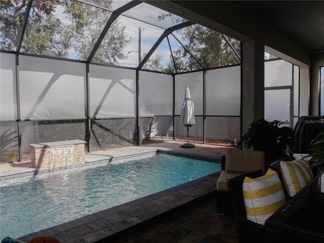 5709 Camila Song Ln, Tampa, FL 33625 - outdoor pool featuring a patio and a lanai