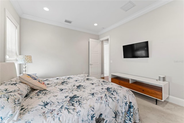 carpeted bedroom with baseboards, recessed lighting, visible vents, and crown molding