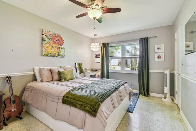 bedroom with ceiling fan