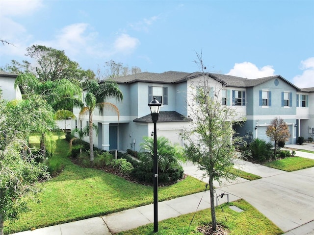 view of front of house with a front lawn