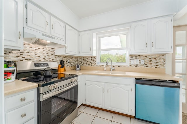 kitchen with sink, crown molding, stainless steel electric range, dishwashing machine, and white cabinets