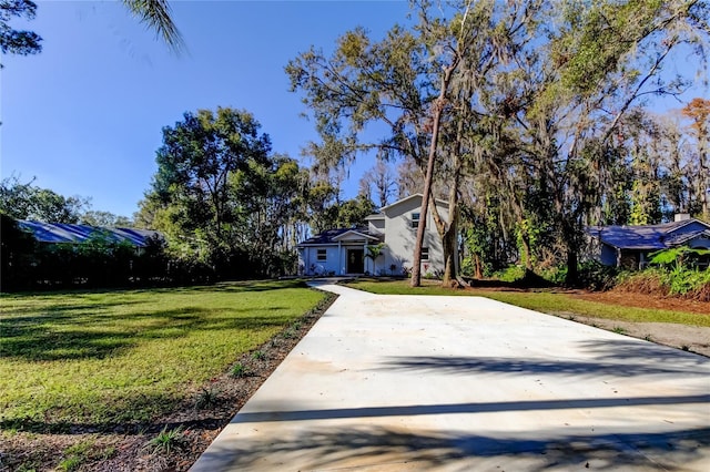 view of front of house with a front yard