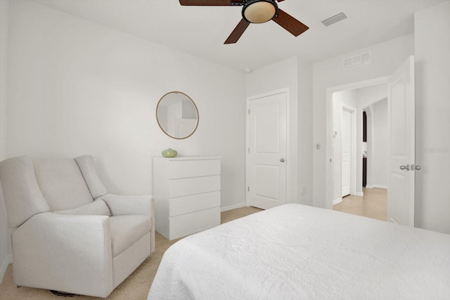 bedroom with ceiling fan