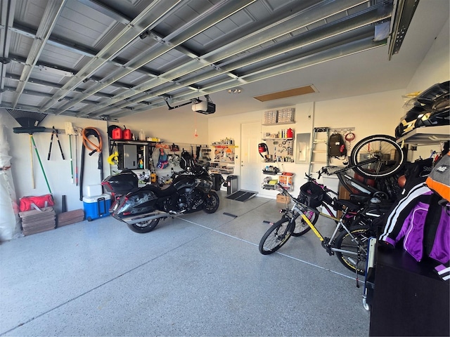 4035 Solamor St, Lakeland, FL 33810 - garage featuring a garage door opener