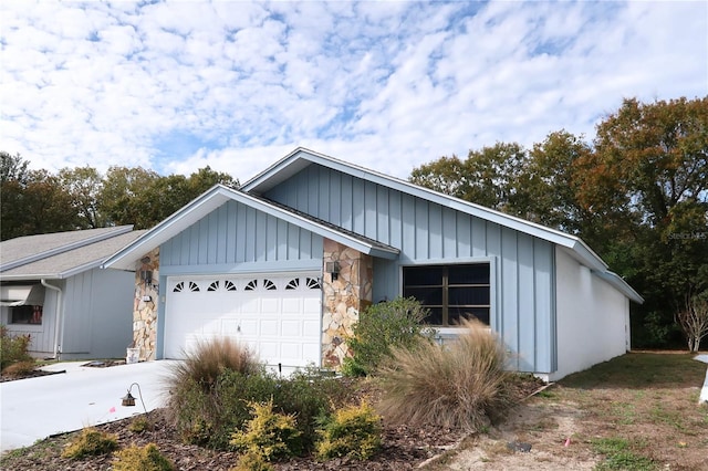 view of front of home with a garage