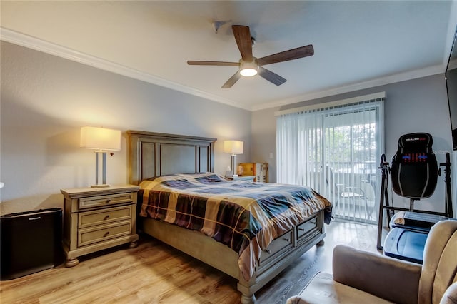 bedroom with crown molding, access to outside, light hardwood / wood-style floors, and ceiling fan