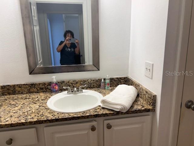 501 Knights Run Ave Unit 2119, Tampa, FL 33602 - bathroom with vanity