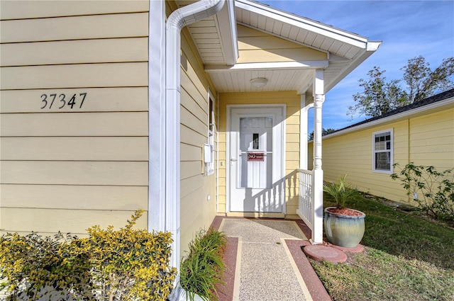 view of entrance to property