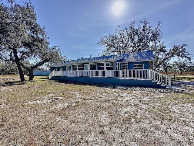 view of front of property