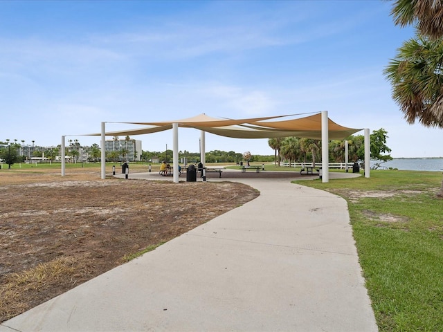 view of property's community featuring a water view