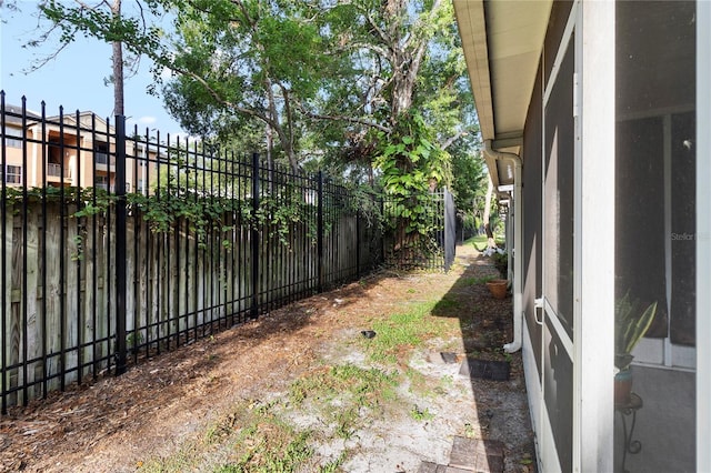6333 Osprey Lake Cir, Riverview, FL 33578 - view of yard