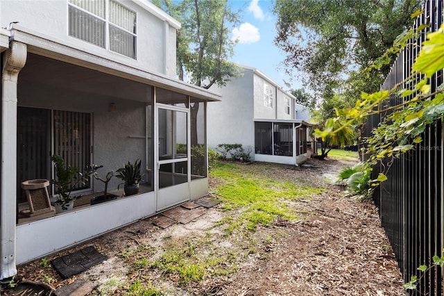 6333 Osprey Lake Cir, Riverview, FL 33578 - view of yard with a sunroom