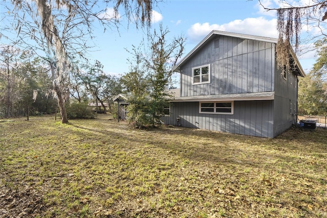 exterior space with a lawn