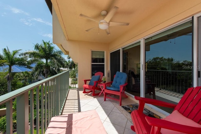 balcony featuring ceiling fan